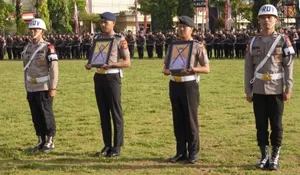 DUA ANGGOTA BRIMOB KALTIM DIPECAT