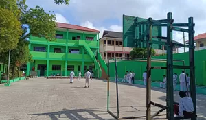 PENDIDIKAN GRATIS, DONGKRAK MINAT MASYARAKAT KE SEKOLAH SWASTA