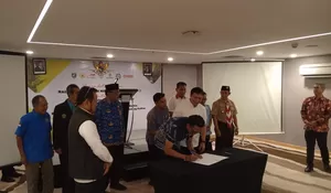 DUKUNG GENERASI BERPRESTASI, PEMPROV KALTIM SALURKAN HIBAH FANTASTIS