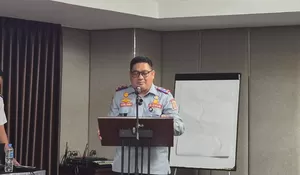 CUACA BURUK JADI TANTANGAN PELAYARAN, DISHUB MINTA ABK WASPADA