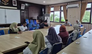 TINGKATKAN KEMAMPUAN BERMEDIA SOSIAL, CAMAT BALIKPAPAN TENGAH GANDENG PWI