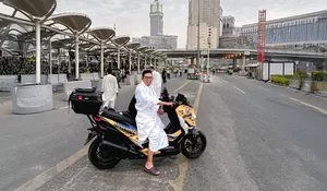 MAXI UNSTOPPABLE JOURNEY KISAH PERJALANAN BIKER XMAX TEMBUS 12 NEGARA UNTUK BISA UMRAH