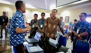 SPMB Jateng 2026 Dipastikan No Titip-titip No Jastip, Gubernur Ahmad Luthfi Klaim Berjalan Transparan