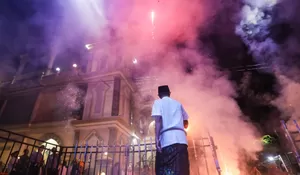 Ribuan Warga Kedung Jepara Meriahkan Pawai Obor 1 Muharam, Gus Yasin Ajak Perkuat Ketakwaan dan Tawakal