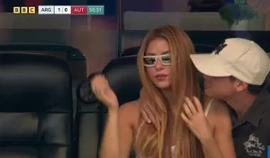 Viral di Piala Dunia 2026 Argentina vs Austria: Pria yang Cium Pipi Shakira Ternyata Putranya Sendiri