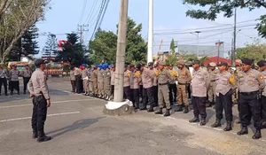 Kawal Pelantikan Ketua DPRD Bulukumba, Polres Kerapkan 102 Personel Gabungan Hingga Berjalan Kondusif