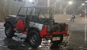 Niat Akhir Pekan Berujung Petaka: Suzuki Jimny Klasik Ludes di Parkiran PIM 5