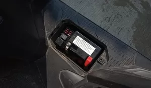 Lampu Motor Nyala Terus? Ini Cara Perawatan Aki Motor Supaya Tidak Gampang Tekor