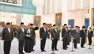 7 Pejabat Dilantik Prabowo di Istana, Kepala BNPB hingga Wamenhan Berganti