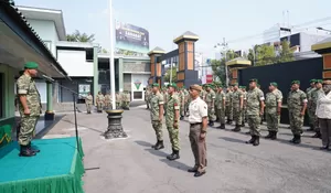 Wujud Penghargaan Negara Atas Dedikasi Prajurit, 64 Personel Kodim 0808/Blitar Resmi Naik Pangkat