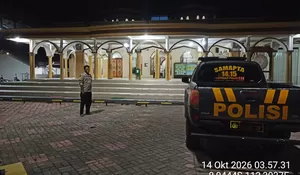 Jaga Kamtibmas, Polsek Gandusari Gelar Patroli Subuh dan Salat Berjamaah