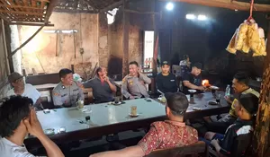 Pererat Kedekatan dengan Warga, Kapolsek Lodoyo Timur Gelar Dialog Kamtibmas