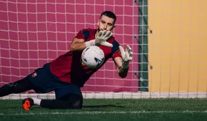 Kabar Baik, Joan García Kembali Berlatih Jelang Laga Barcelona vs Getafe