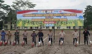 Dukung Program Swasembada Pangan, Polda Sultra Laksanakan Penanaman Jagung Serentak