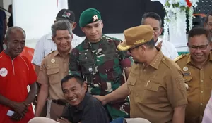 Ratusan Masyarakat Ikuti Yankes Gratis, Bupati Buteng : Kita Berharap Bisa Rutin