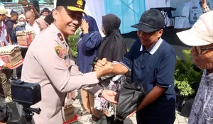 Wakapolda Sultra Dampingi Wamendagri pada Acara Gerakan Pangan Murah di Balai Kota Kendari