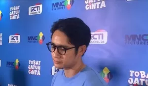 Kenny Austin Selalu Ajak Main Anak Sebelum Berangkat Kerja