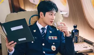 Ahn Bo Hyun Kembali Beraksi! SBS Rilis Poster Karakter Kece untuk 'Flex x Cop Musim 2'