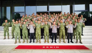 Kapolri Perkuat Soliditas TNI-Polri Lewat Silaturahmi dengan Panglima TNI di Mabes TNI