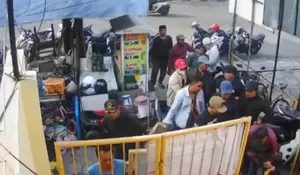Viral Lagi Dugaan Premanisme Ormas di Surabaya, Pemilik Ruko Dipukul hingga Diancam