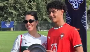 Tampil Modis di Lapangan Golf, Georgina Rodriguez Curi Perhatian Saat Habiskan Waktu Bersama Ronaldo