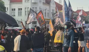 Demo PSHT Tuntut DPO Pembacok Petugas Valet di Surabaya Ditangkap, Ancam Aksi Besar