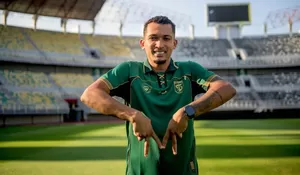 Dedikasikan Gol untuk Istri! Walber Mota Bikin Persebaya Surabaya Punya Banyak Mesin Gol