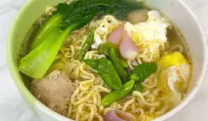 Indomie Kuah Naik Level! Resep Cabe Ijo Bawang Merah yang Praktis dan Nikmat
