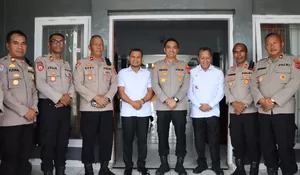 Perdana, Kapolres Buton Utara Sambangi Kantor Bupati, Perkuat Sinergitas Demi Kamtibmas yang Kondusif