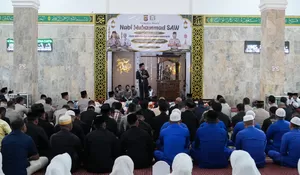 Peringatan Maulid Nabi di Polda Sultra, Ustadz Abdul Ghaffar Tekankan Keteladanan Akhlak Rasulullah dalam Pelayanan