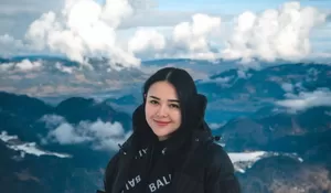Gaya Bumil Amanda Manopo saat Liburan Musim Dingin di Eropa, Curi Atensi Lewat Outfit