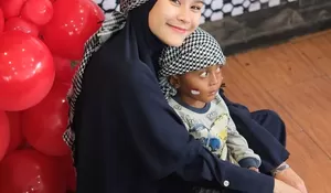 Zaskia Adya Mecca Kenang Ngerinya Hampir Kena Rudal Saat di Masjid Al Aqsa, Istri Hanung Bramantyo: Pernah Ku di...