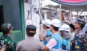 Atas Dukungan Bambang Haryadi dan Kawendra, Bupati Jember Gus Fawait Beri Bantuan Pemasangan Token Listrik Gratis