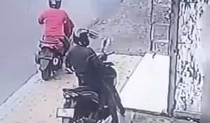 Waspada! Terekam CCTV, 2 Pelaku Gasak Motor di Jalan Basuki Rahmat Jember Kurang dari 2 Menit