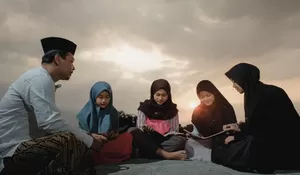 5 Ide Tema Acara Halal Bihalal Keluarga Inti, Hidupkan Kembali Suasana Hangat Keluarga Setelah Lebaran 2026
