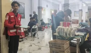 Antusiasme Warga dan Mahasiswa Ikut Donor Darah PMI Jember, Puluhan Kantong Darah Terkumpul dari Berbagai Titik