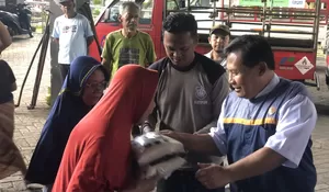 Legislator Gerindra Satib, Salurkan Ribuan Paket Bantuan Beras ke Masyarakat Jelang Lebaran