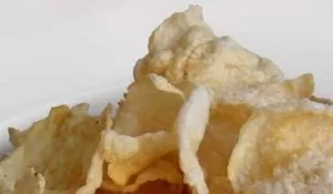 Dikenal Sebagai Menu Pendamping saat Lebaran, Emping Melinjo Juga Jadi Snack Premium Mahal di Luar Negeri, Loh