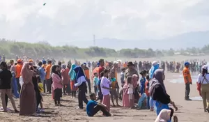 Tiket Terintegrasi Bikin Kunjungan Wisata ke Pantai Watu Ulo dan Papuma Meningkat pada Lebaran 2026
