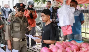 Data Sejumlah PKL yang Berjualan di Pusat Kota Jember, Satgas Beri Teguran Jika Melanggar Aturan