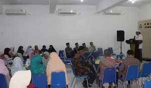 SMAN 1 Jombang Gelar Halalbihalal, Gus Najib Denanyar: Kebaikan Saat Ramadhan Tidak Boleh Berhenti Setelah Lebaran