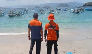 Pencarian Hari Ke-5, Tim SAR Masih Belum Menemukan Wisatawan Asal Cianjur yang Terseret Ombak Pantai Papuma Jember  
