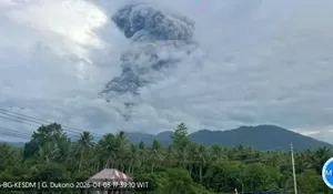 Gunung Dukono di Halmahera Utara, Malut Meletus Lagi, Lontaran Abu Vulkanik Mencapai 4.000 Meter di Atas Puncak