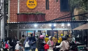 Terungkap, Ini Alasan Tetangga Sampai Siram Air ke Pelanggan Aldi's Burger, Respons Aldi Taher Justru Bikin Adem