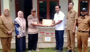 PMI Jember Distribusikan Bantuan Logistik untuk 3 Keluarga Korban Bencana di Jenggawah dan Bangsalsari