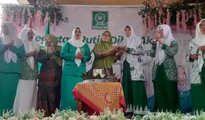 Sambut Harlah, Fatayat NU Diwek Jombang Gelar Diba' Akbar