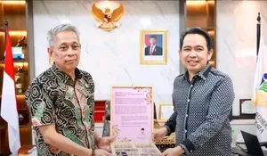 Komitmen Percepat Penanganan Kemiskinan Ektrem, Bupati Gus Fawait Pastikan Bantuan Sosial Tepat Sasaran