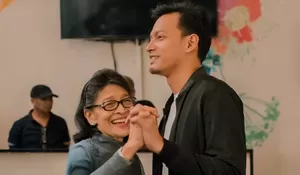 Panjatkan Doa, Fedi Nuril Diliputi Rasa Penyesalan dan Kerinduan Mendalam Setelah Ibunda Wafat: Rasanya Ingin Memeluk Mama Lebih Lama...