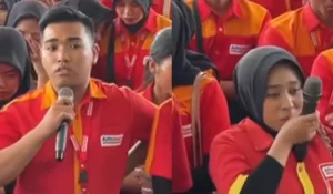 Ratusan Karyawan Alfamart Demo ke Kantor Bupati Lombok Tengah, Khawatir Kehilangan Nafkah dan Tempat Tinggal
