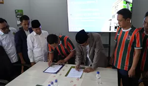 UIN KHAS Jember Jalin Kerja Sama dengan Klub Persid Jember, Mulai Beasiswa Pendidikan hingga Penggunaan Fasilitas